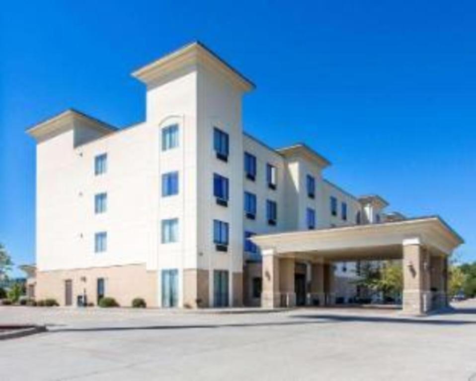 Comfort Inn & Suites Медісонвіл Екстер'єр фото