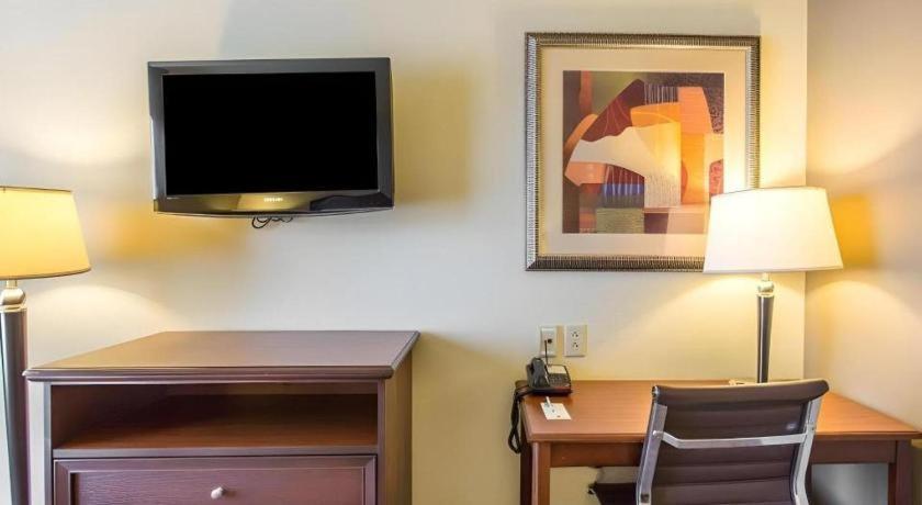 Comfort Inn & Suites Медісонвіл Екстер'єр фото